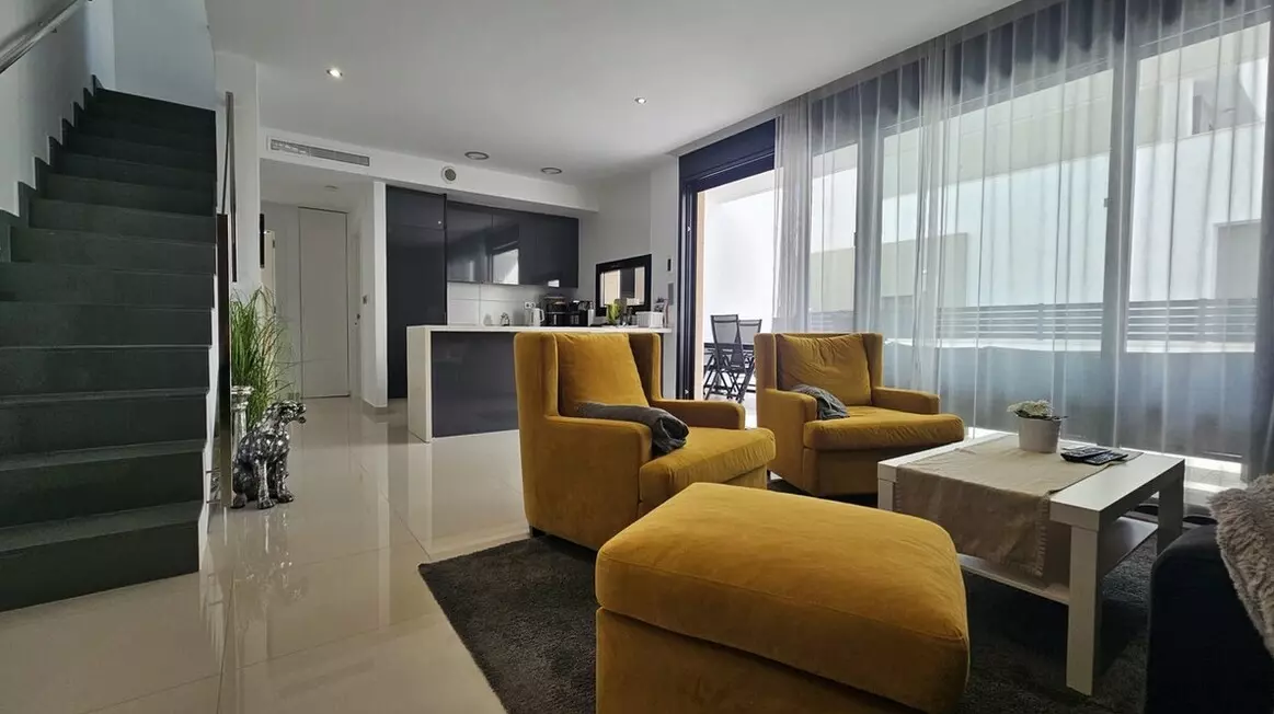 6-bedroom Villa In Orihuela Costa, Spain (208 M²)