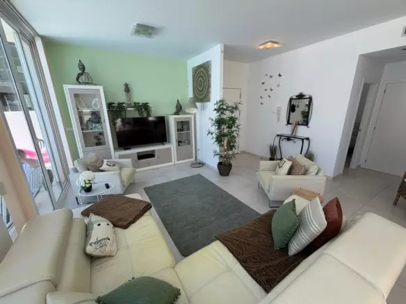 4-bedroom Villa In Pilar De La Horadada, Spain (160 M²)