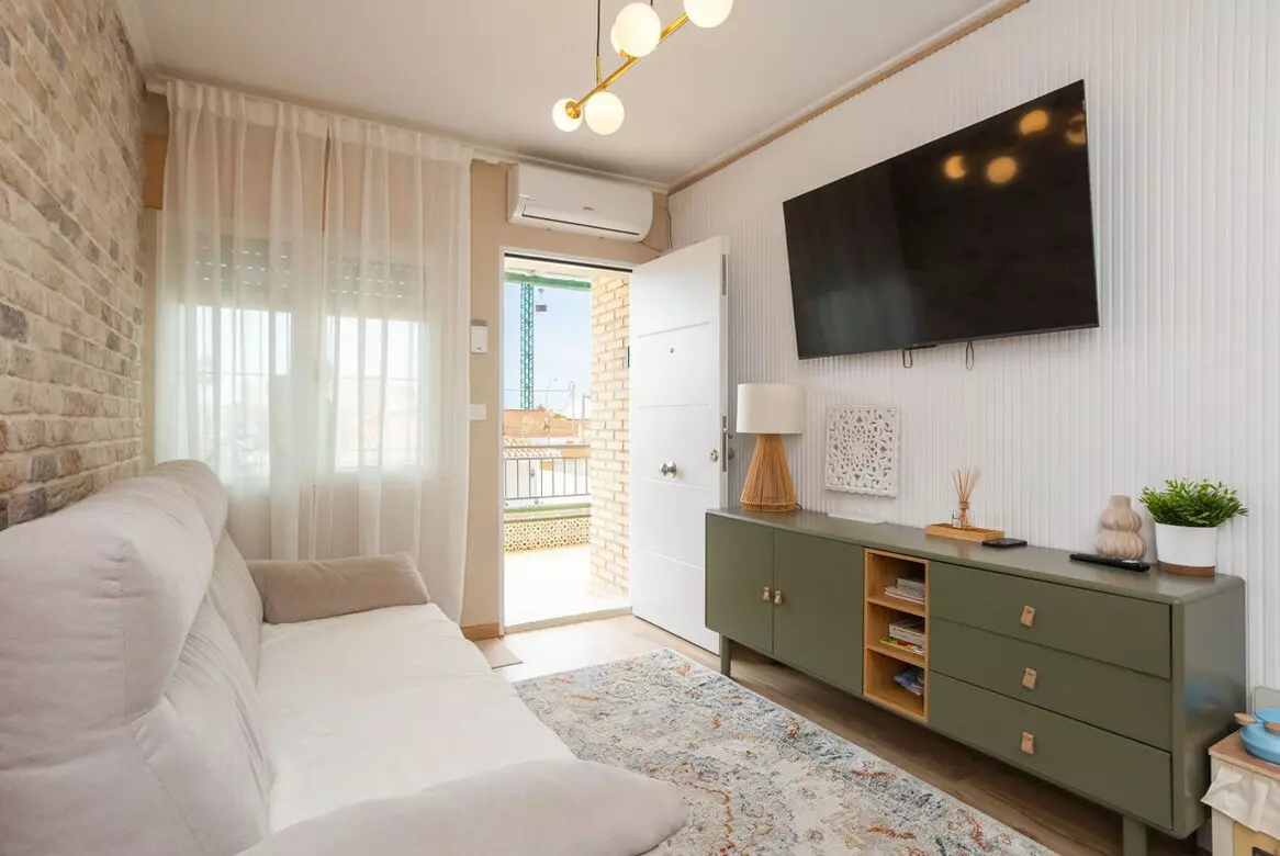 3-bedroom Apartment In Pilar De La Horadada, Spain (70 M²)