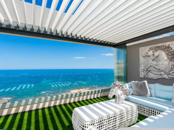 2-bedroom Apartment In Orihuela Costa, Spain (120 M²)