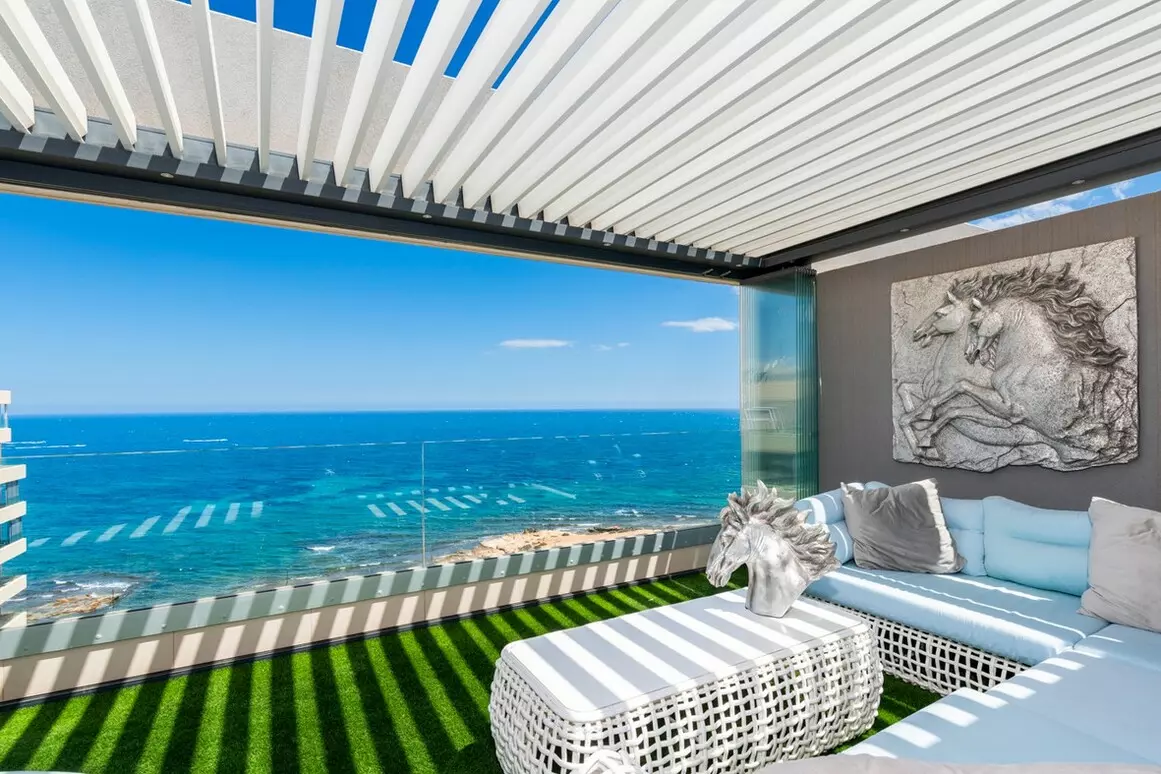 2-bedroom Apartment In Orihuela Costa, Spain (120 M²)