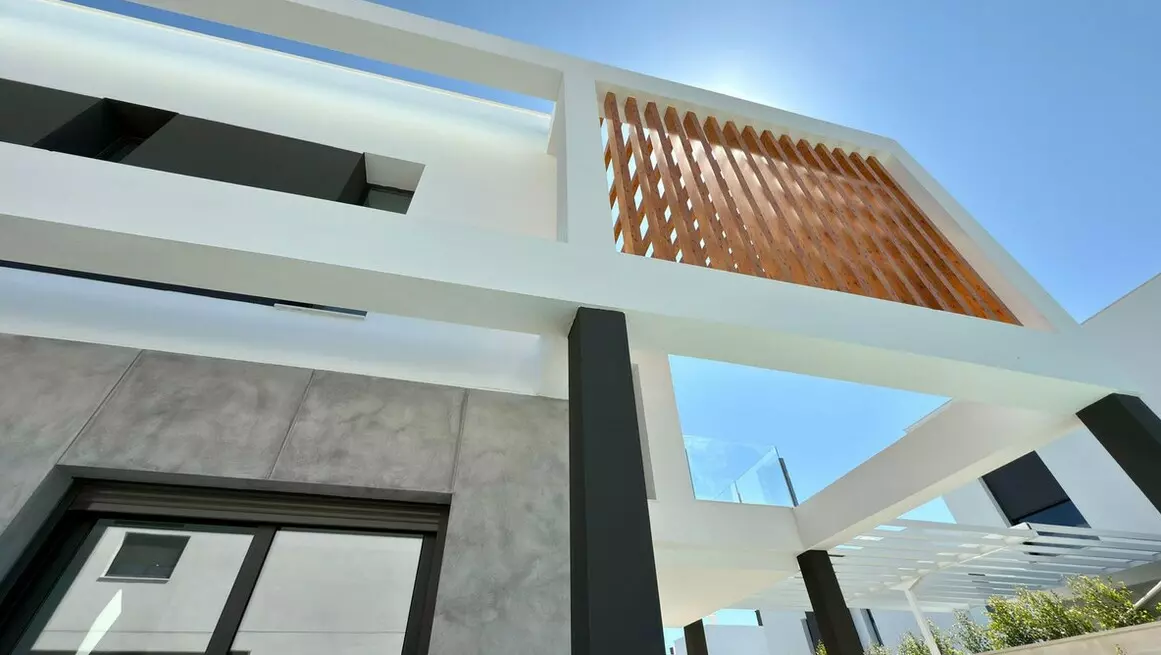 4-bedroom Villa In Alicante, Spain (224 M²)