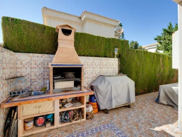 3-bedroom Villa In Orihuela Costa, Spain (125 M²)