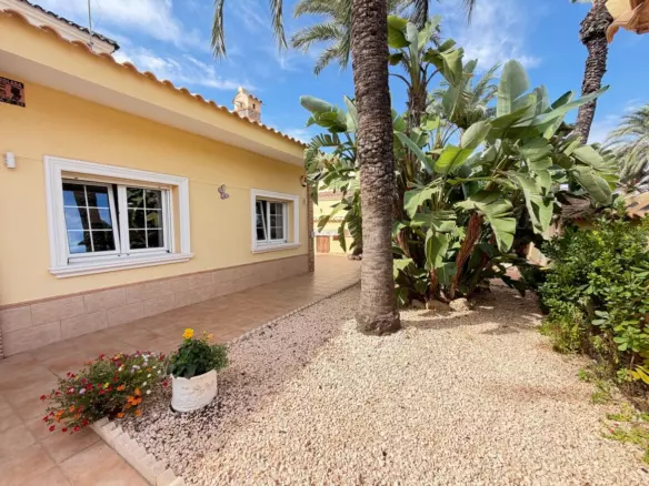 4-bedroom Villa In Cabo Roig, Spain (150 M²)