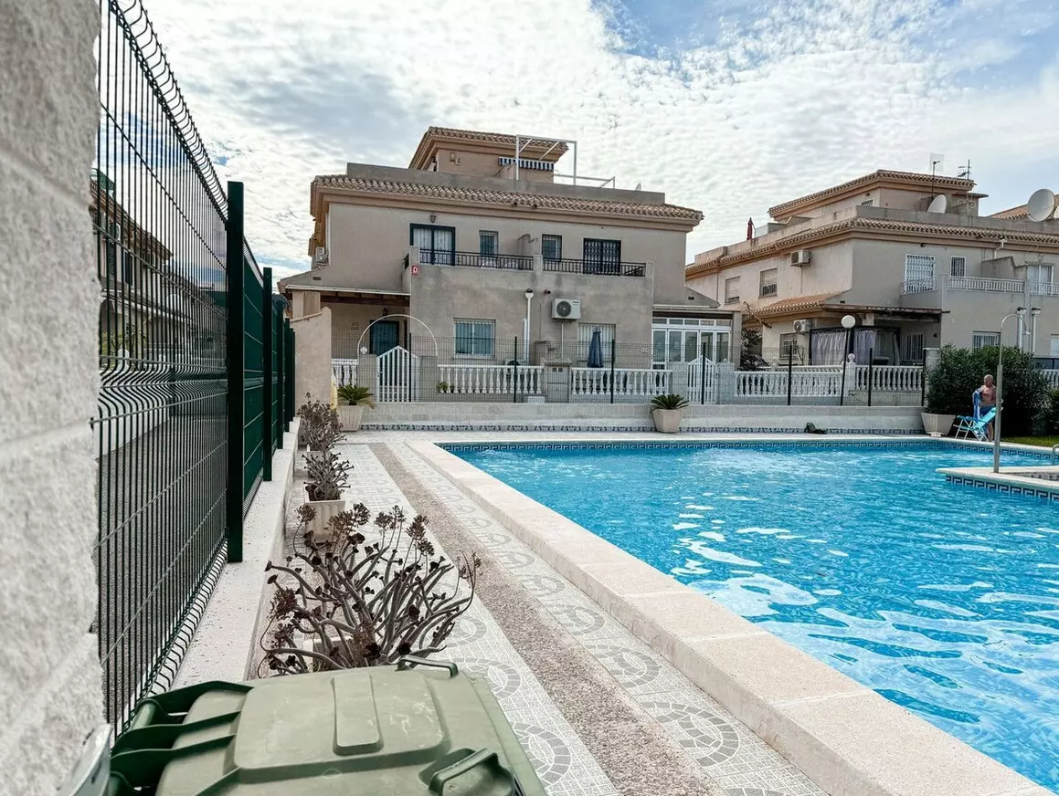 4-bedroom Apartment In Orihuela Costa, Spain (157 M²)