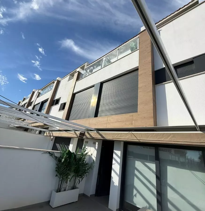 3-bedroom Town House In Guardamar Del Segura, Spain (150 M²)