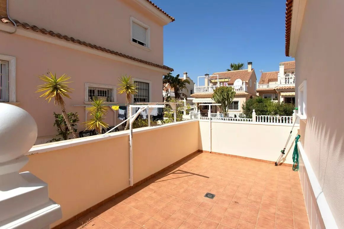 4-bedroom Villa In Torrevieja, Spain (180 M²)