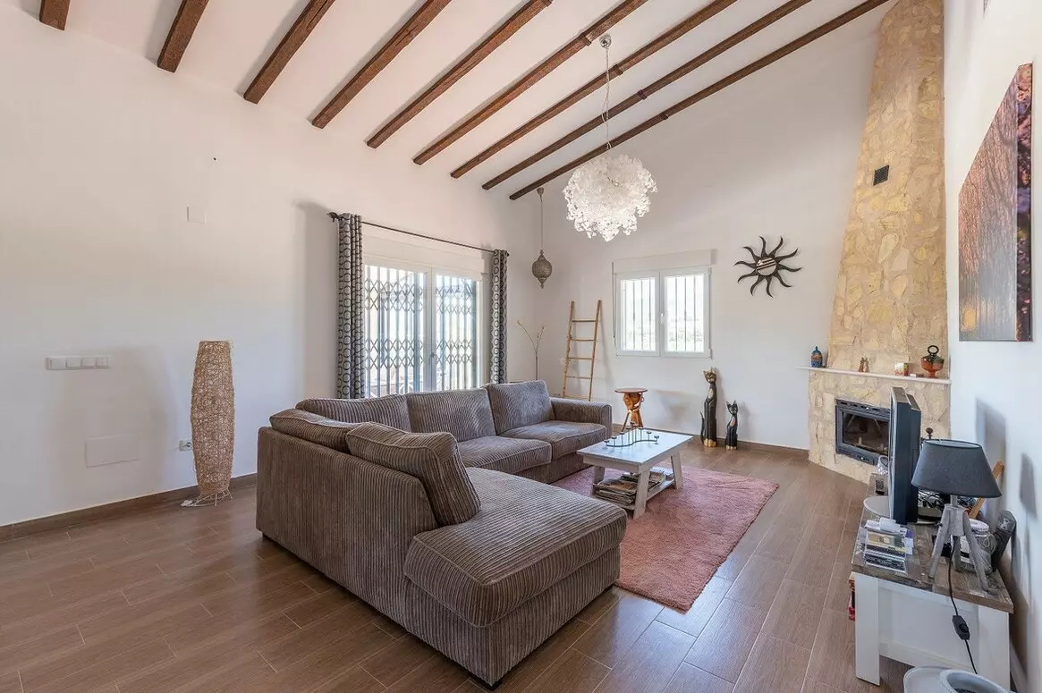 5-bedroom Villa In La Romana, Spain (180 M²)