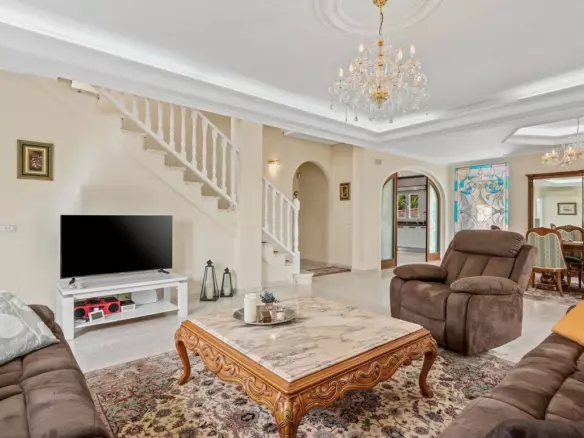 4-bedroom Villa In Rojales, Spain (292 M²)