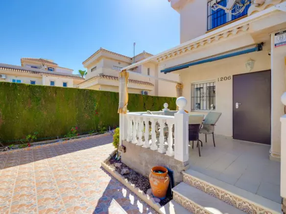3-bedroom Villa In Orihuela Costa, Spain (125 M²)