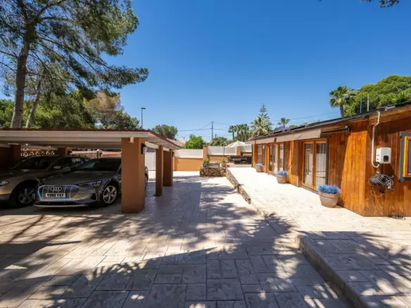 4-bedroom Villa In Pilar De La Horadada, Spain (168 M²)