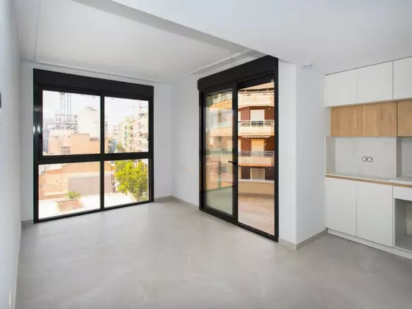 2-bedroom Apartment In Torrevieja, Spain (88 M²)