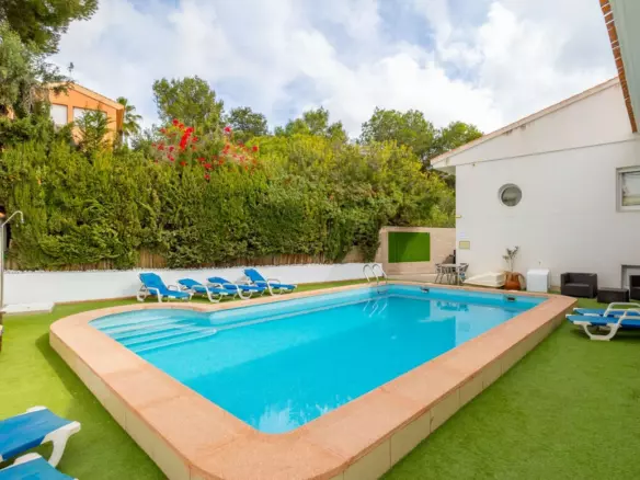 8-bedroom Villa In Orihuela Costa, Spain (446 M²)