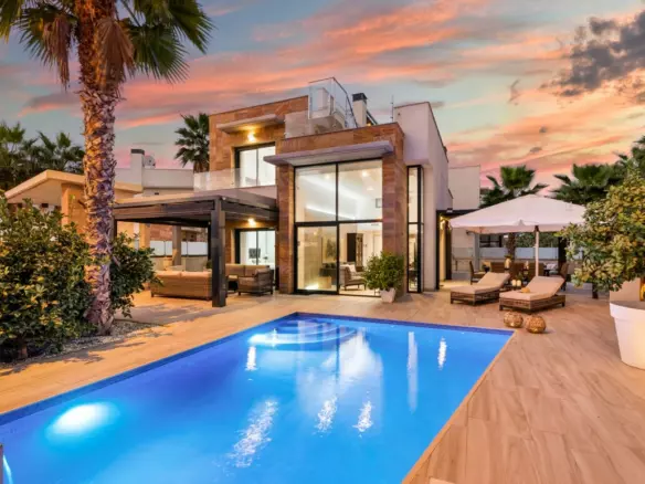 5-bedroom Villa In Orihuela Costa, Spain (180 M²)