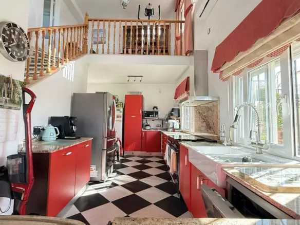 5-bedroom Villa In Orihuela Costa, Spain (214 M²)