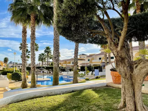 3-bedroom Town House In Rojales, Spain (108 M²)
