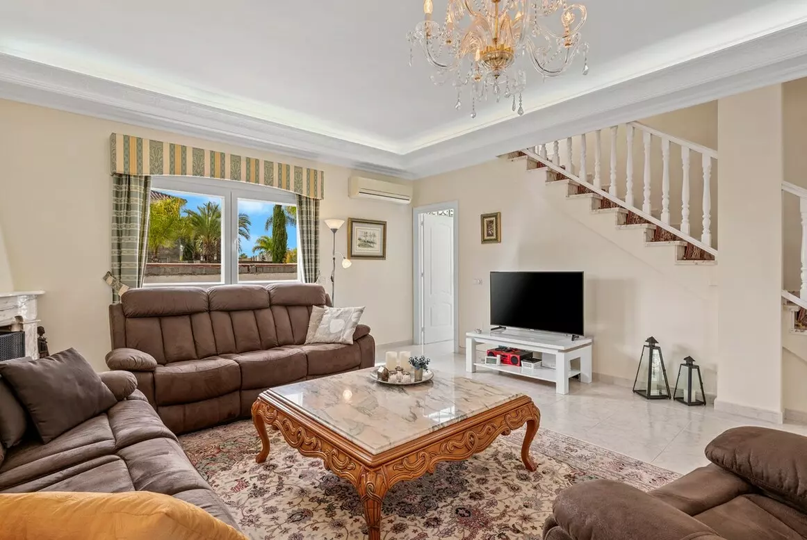 4-bedroom Villa In Rojales, Spain (292 M²)