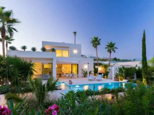 5-bedroom Villa In Orihuela, Spain (241 M²)