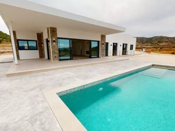 3-bedroom Villa In La Romana, Spain (248 M²)