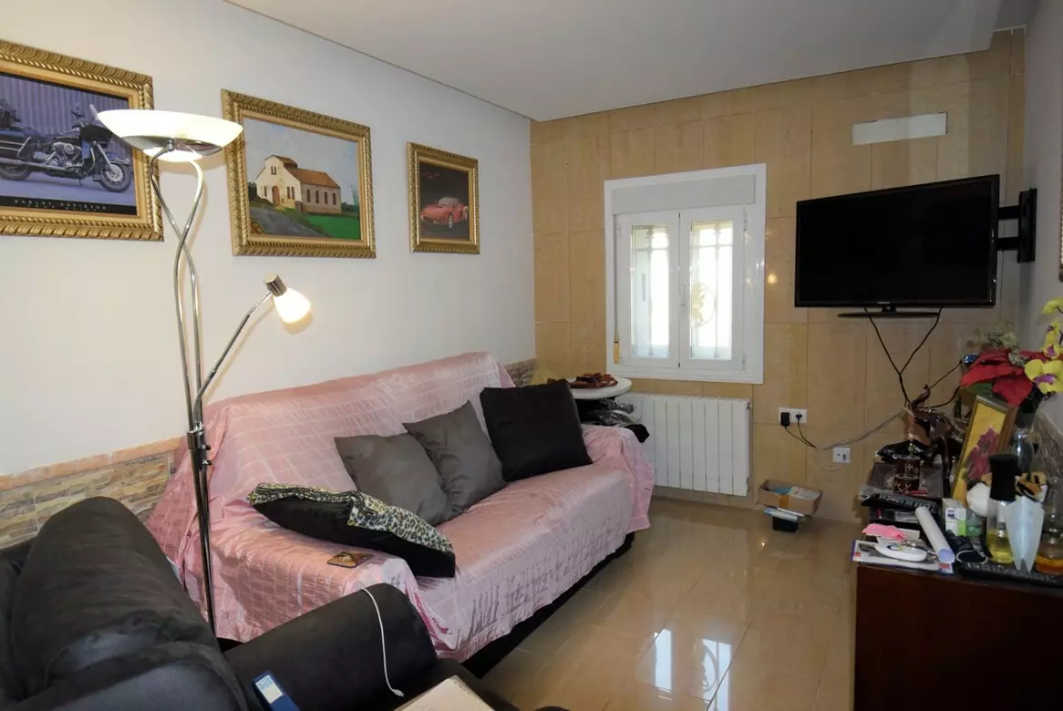6-bedroom Villa In Guardamar Del Segura, Spain (450 M²)