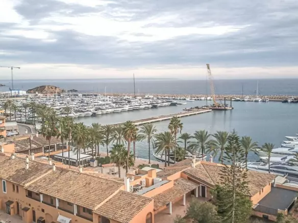 3-bedroom Apartment In Calvià, Spain (90 M²)