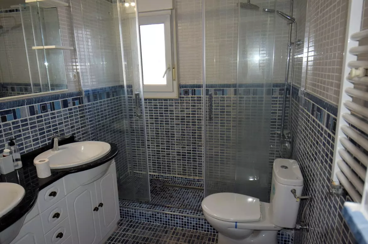 6-bedroom Villa In Guardamar Del Segura, Spain (450 M²)