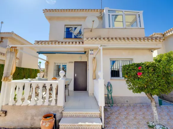 3-bedroom Villa In Orihuela Costa, Spain (125 M²)