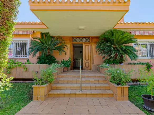 4-bedroom Villa In Orihuela Costa, Spain (487 M²)