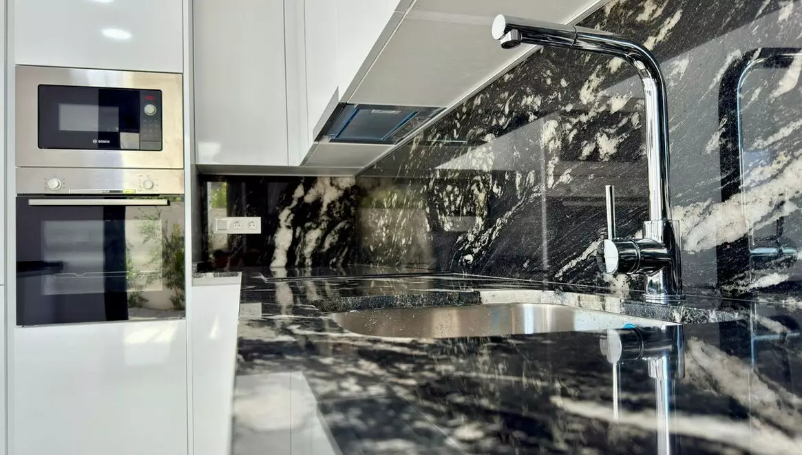 4-bedroom Villa In Alicante, Spain (224 M²)