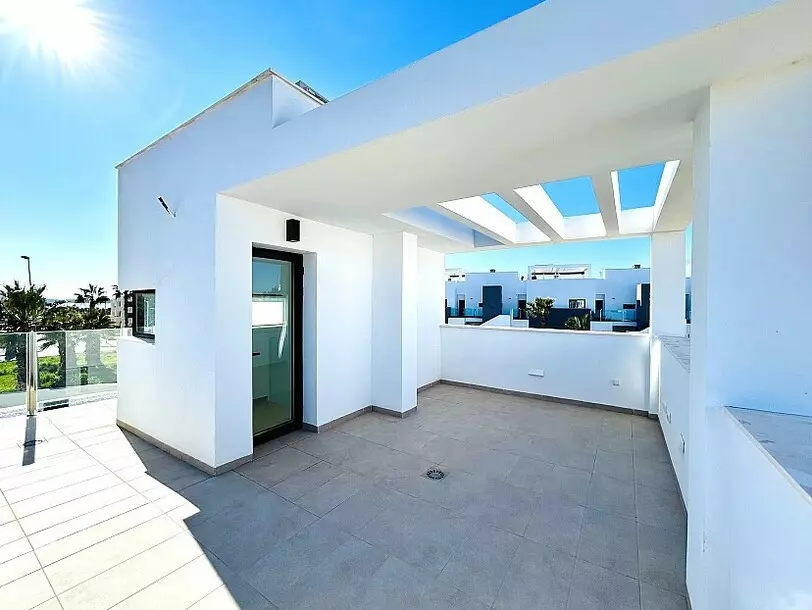 3-bedroom Villa In Guardamar Del Segura, Spain (180 M²)