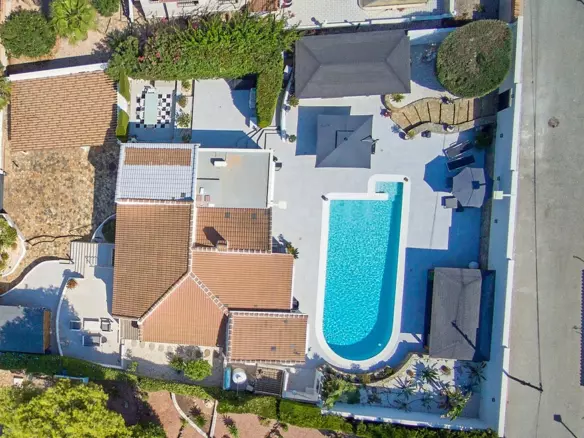 3-bedroom Villa In Orihuela Costa, Spain (211 M²)