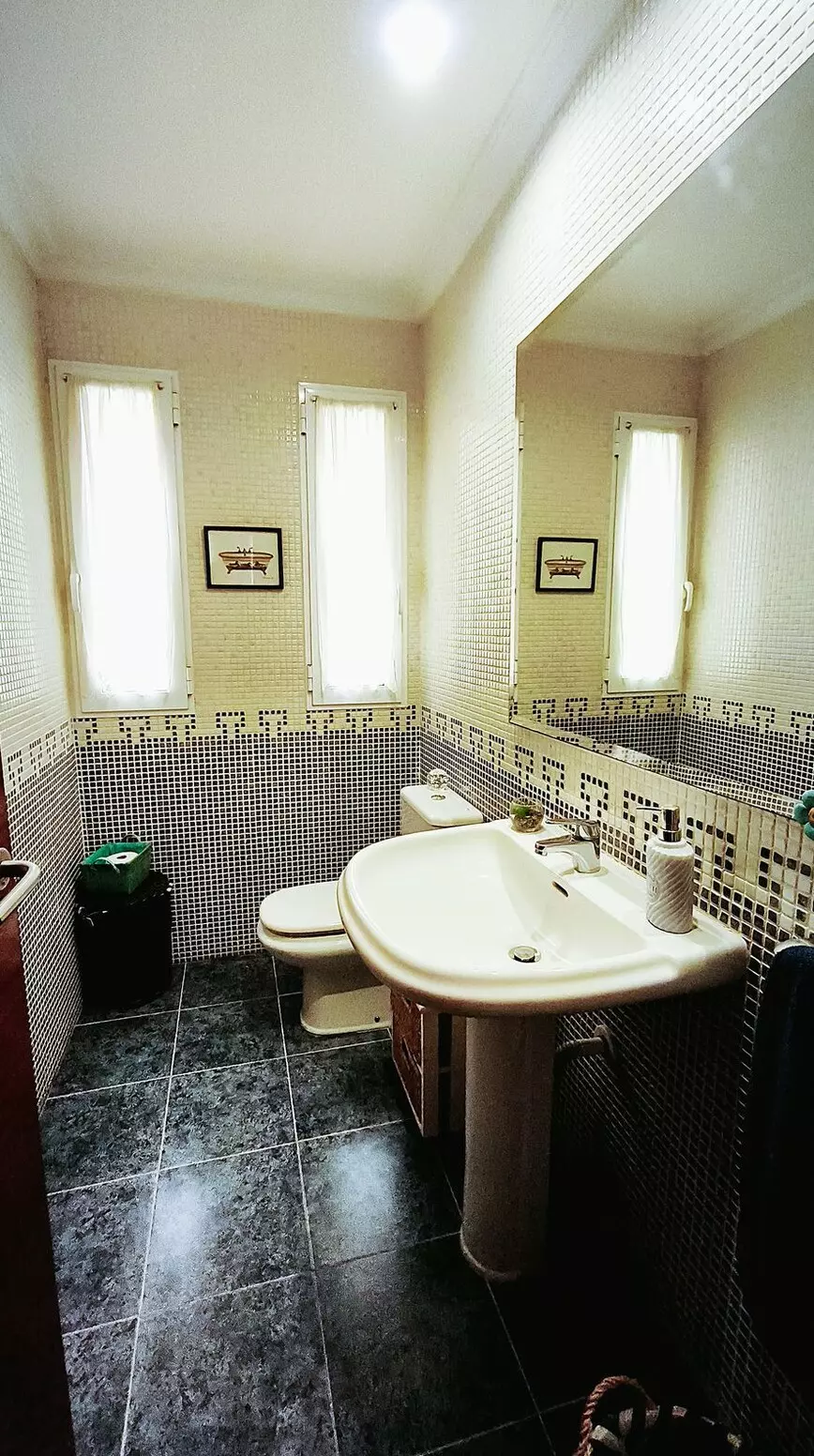 4-bedroom Villa In Alicante, Spain (405 M²)