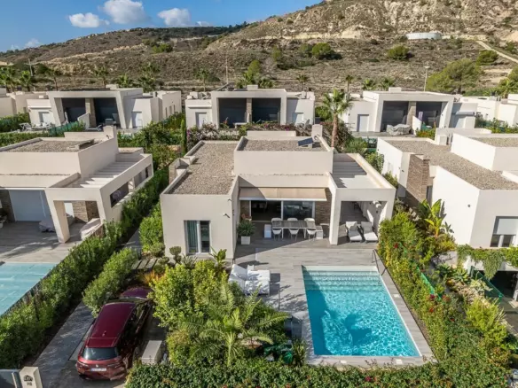 2-bedroom Villa In Algorfa, Spain (132 M²)