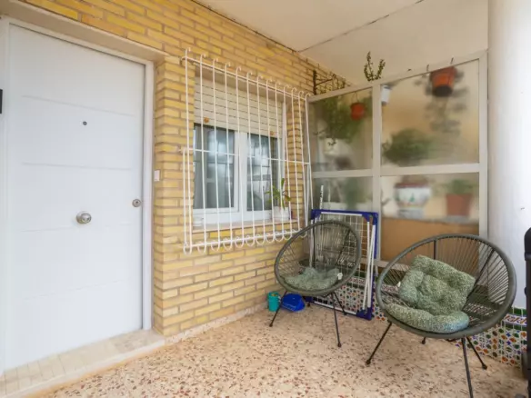 3-bedroom Apartment In Pilar De La Horadada, Spain (70 M²)