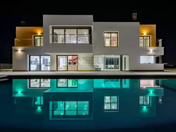 5-bedroom Villa In San Fulgencio, Spain (506 M²)