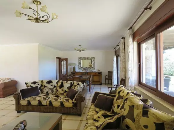 7-bedroom Villa In Cabo Roig, Spain (600 M²)