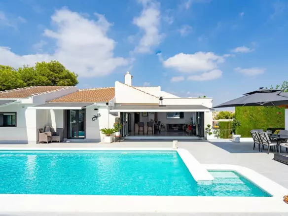 3-bedroom Villa In Orihuela Costa, Spain (211 M²)