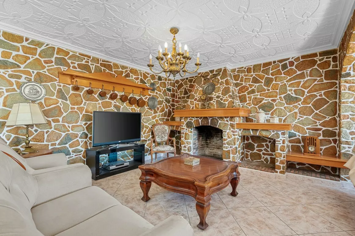 7-bedroom Town House In Rojales, Spain (497 M²)
