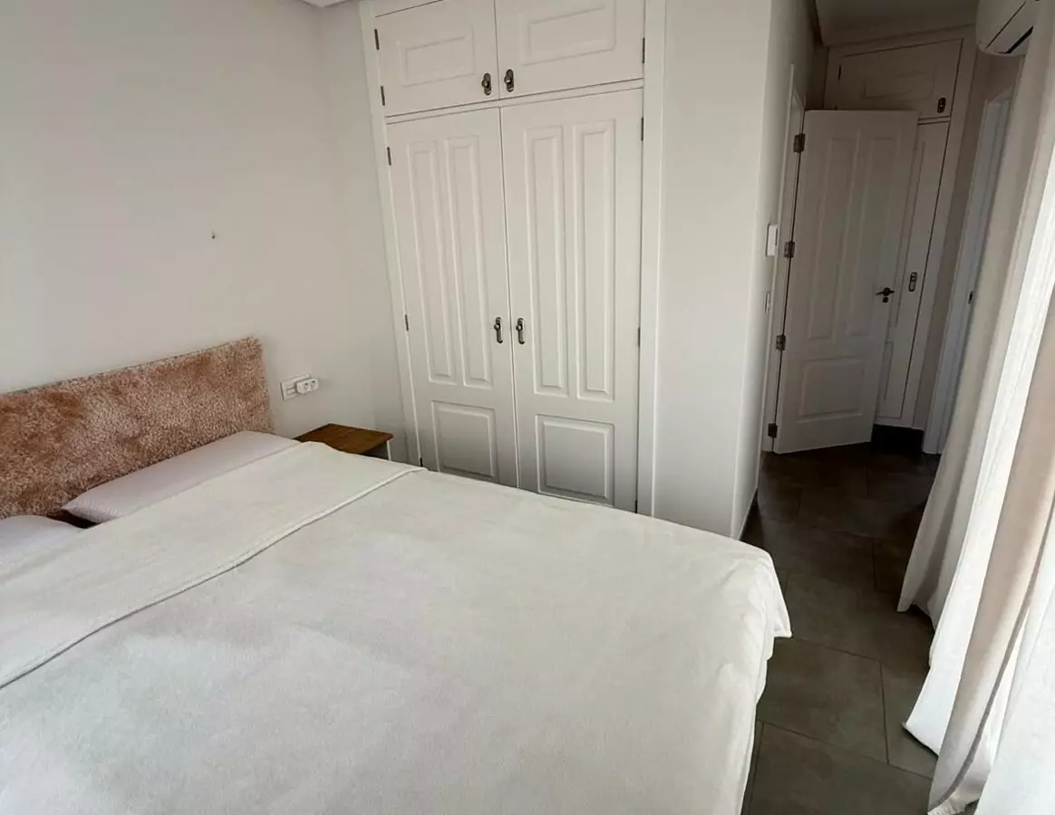 3-bedroom Town House In Santa Pola, Spain (140 M²)