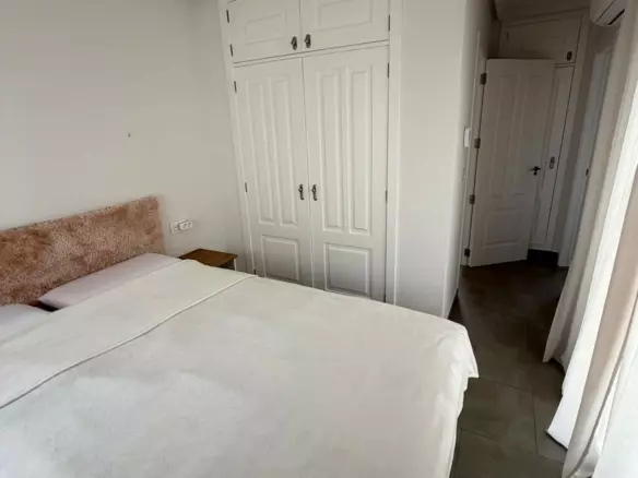 3-bedroom Town House In Santa Pola, Spain (140 M²)