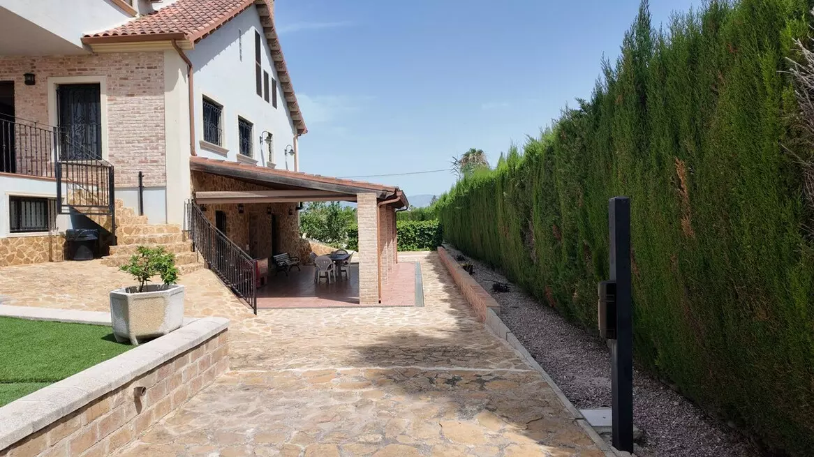 6-bedroom Villa In San Isidro, Spain (447 M²)