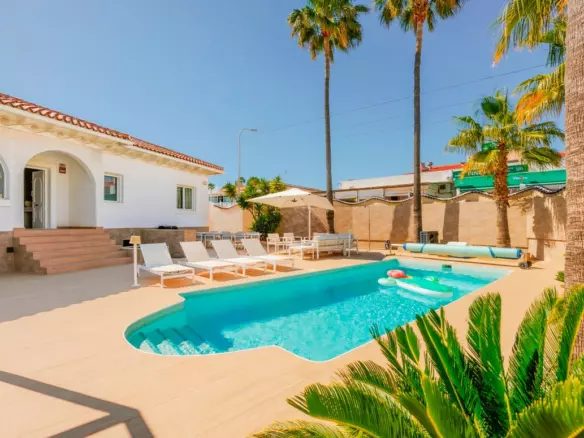 5-bedroom Villa In Rojales, Spain (307 M²)