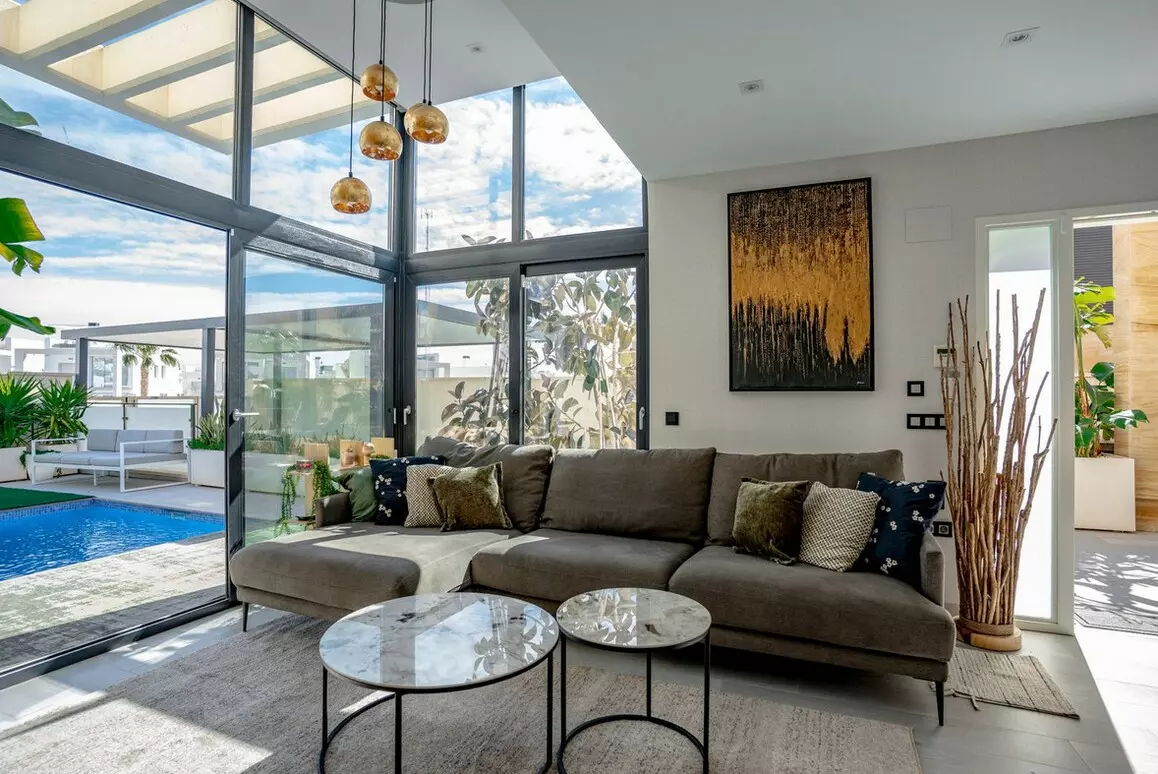 3-bedroom Villa In Orihuela Costa, Spain (104 M²)