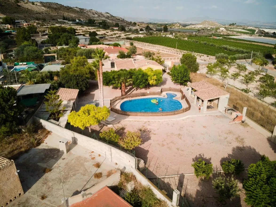 3-bedroom Villa In La Romana, Spain (200 M²)