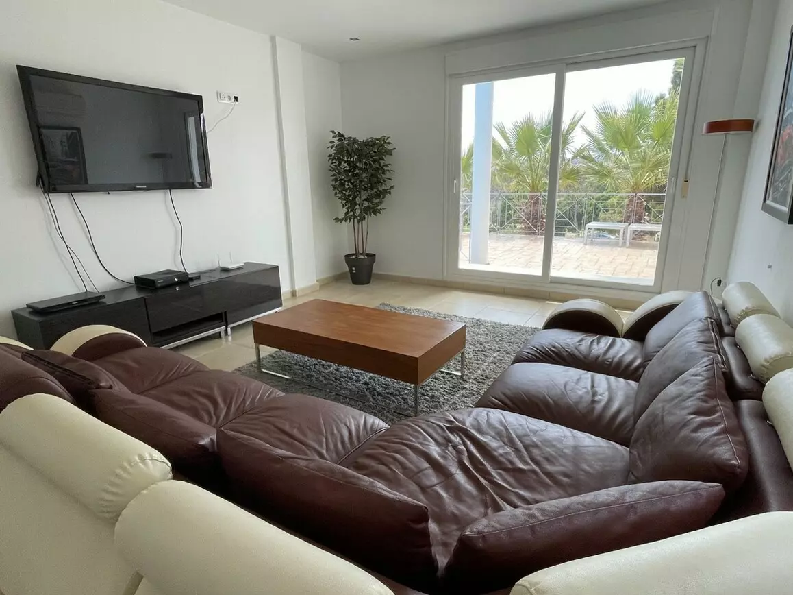 6-bedroom Villa In Monforte Del Cid, Spain (453 M²)