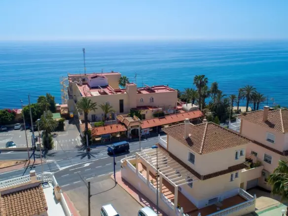 4-bedroom Villa In Torrevieja, Spain (180 M²)