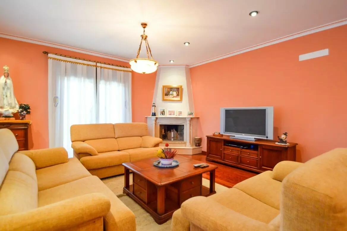 5-bedroom Villa In Orihuela, Spain (270 M²)