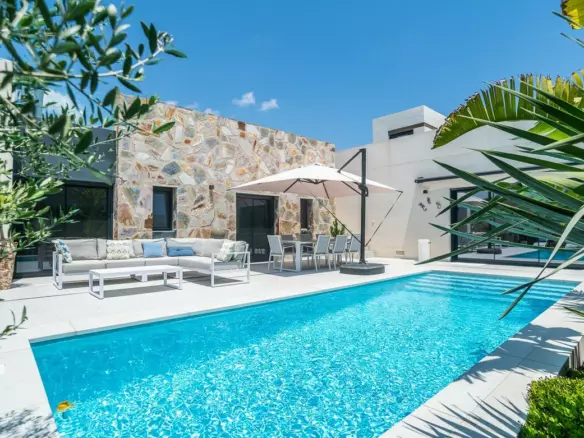 3-bedroom Villa In Algorfa, Spain (120 M²)