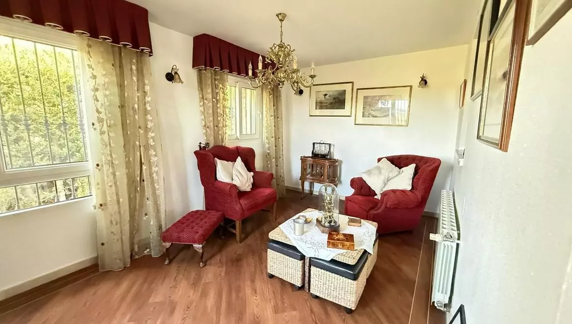 5-bedroom Villa In Orihuela Costa, Spain (220 M²)