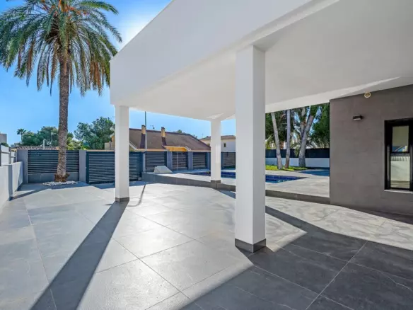 4-bedroom Villa In Orihuela Costa, Spain (245 M²)